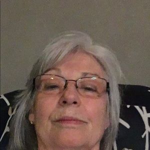 Meet your Posher, Edith